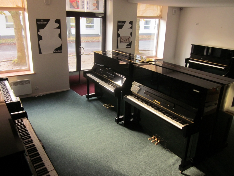 Hansa Pianos müügisalong