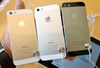 apple-iphone-5s-gold-hands-on-6